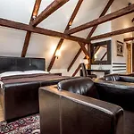 Hotel Dvur Hoffmeister Velké Číčovice