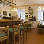 Dvur Hoffmeister 3* Velké Číčovice
