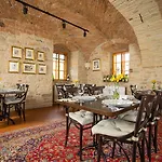Dvur Hoffmeister 3*