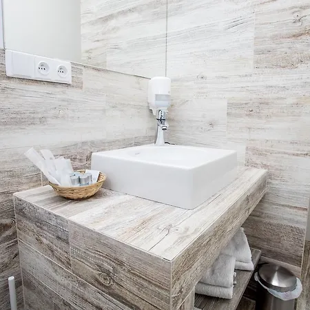 Hotel Dvur Hoffmeister 3*