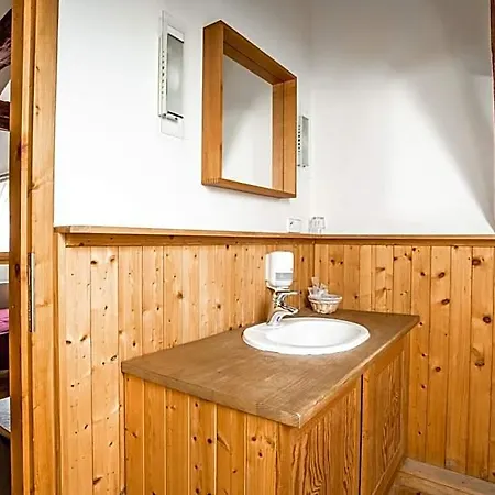 Dvur Hoffmeister 3* Velké Číčovice