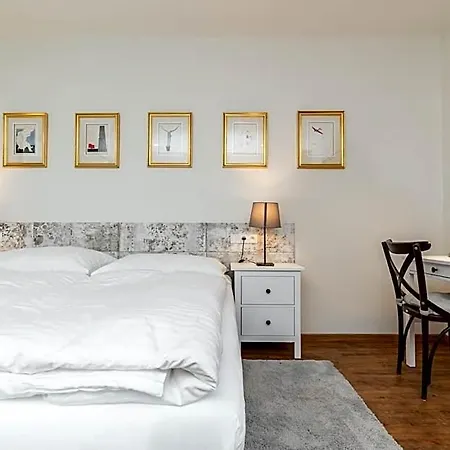 Dvur Hoffmeister Hotel