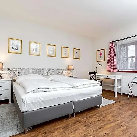 Hotel Dvur Hoffmeister Velké Číčovice