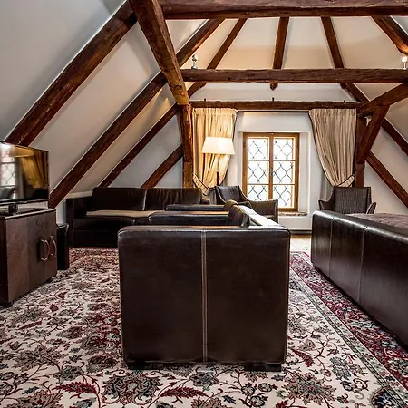 Hotell Dvur Hoffmeister Velké Číčovice
