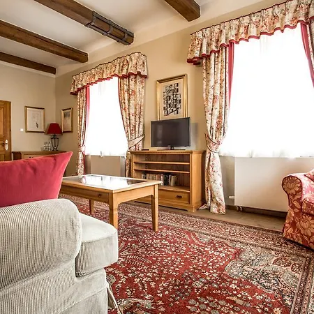 Dvur Hoffmeister Hotell