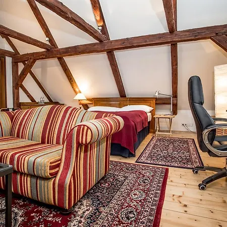 Dvur Hoffmeister Hotell