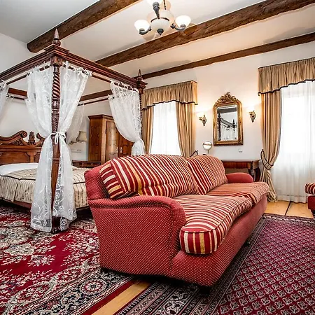 Dvur Hoffmeister Hotel