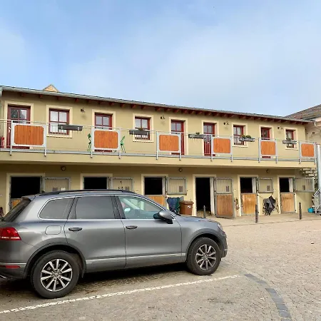 Dvur Hoffmeister Hotell
