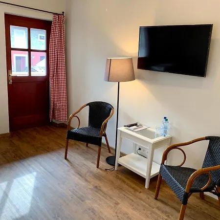 Dvur Hoffmeister Velké Číčovice