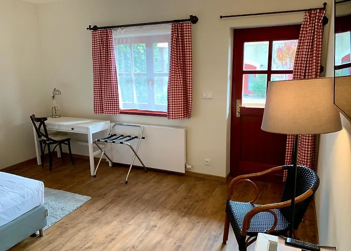 Hotel Dvur Hoffmeister 3*